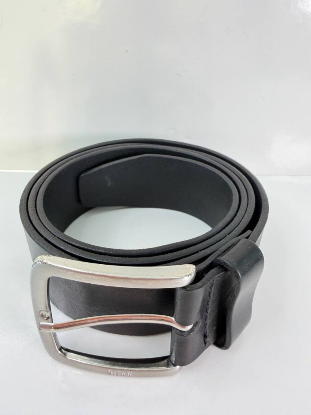 Hugo Boss Leather Belt – Black – Premium Quality – Size 95 / 38